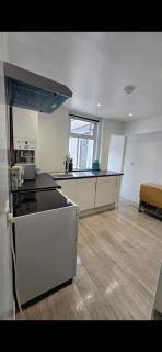 Cozy Stays Lancaster - 8