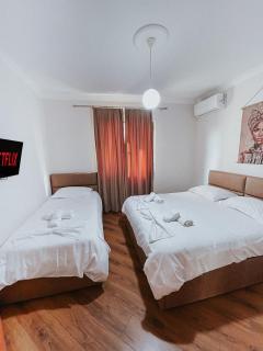 Villa Reve de Tirana - 1