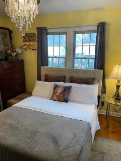 Cozy room near Airport & Highway - 8