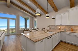 8242 Breakers Blvd, home - 5