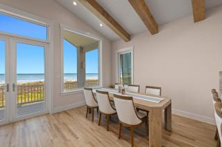 8242 Breakers Blvd, home - 4