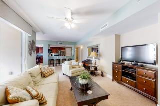 Daytona The Golden Leaf Opus Condos 702 - 0
