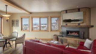 Falconhead Lodge - South - 3