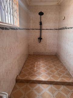 Urban Accra Haven - 5