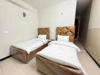 Family House G-9 - 2