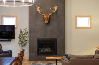 Moose Lodge by Fernie Central Reservations - 4