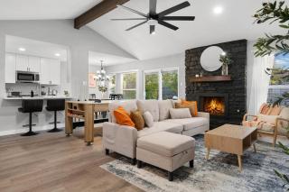 Family Fun Retreat near Kalahari & Dell Diamond - 0