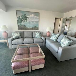 2 Bedroom 9400 Building Condo with Outdoor Pool! - 8