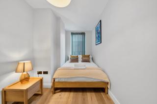 Amity Hirst by Artsy - 9