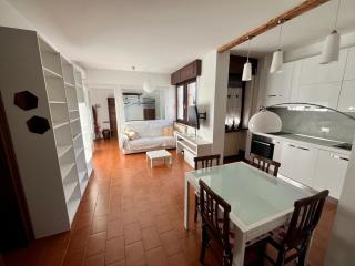 Luminoso appartamento in pieno centro città NUOVO! - 6