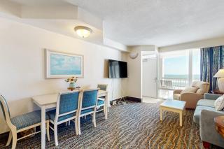 Daytona Beach Resort 533- Oceanfront Oasis - 2