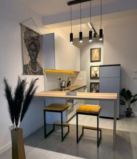 Pure Apartament - Prishtina Center 1BR for 2 - 5