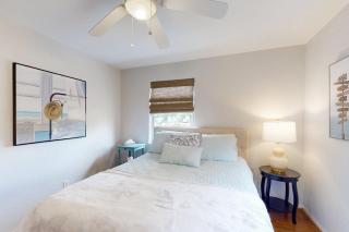 Daytona Pearl Cottage - 9