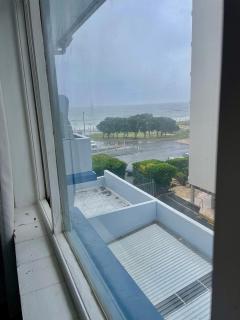 2 Bedroomed Beachfront Apartment - 7