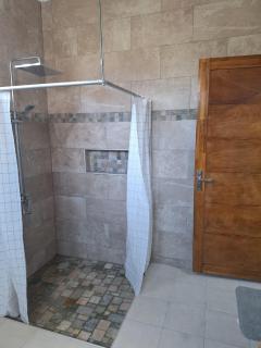 1 Bedroom Apartment on ground floor with access to swimming pool - 6