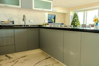 Oceanfront Apartment in Acapulco, 4 Bedrooms - 2