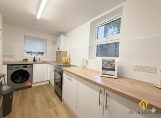 Exclusive 1 bedroom flat near Brixton Station! - 3