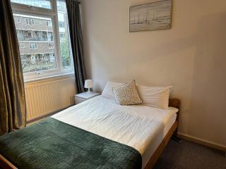 Bright 2BR Flat in Old Street Angel Fast WiFi - 3