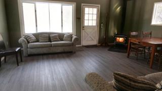 Meadowlark Cabin #5 - 7