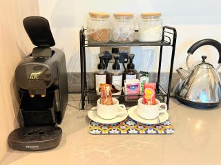 The Penthouse Margate, Balconies, Sea View, Gated Parking, Air Con! - 5