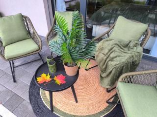 Quiet Apartment in Bulle with Terrace, Free Parking & Mountain Views - 2