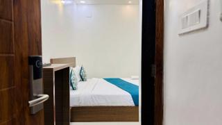 Hotel Shrivalli - Indore - 1