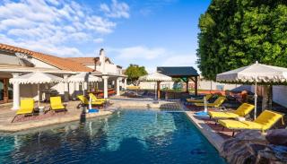 Sleeps 19 Pool Sport Court Putt Putt Gym - 9