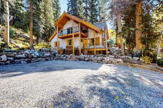 Alpine Glow Chalet in Brighton - 0