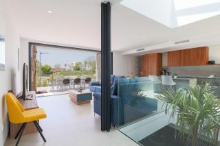 The-Marina-Oasis-Modern-villa-with-BBQ-Jacuzzi-on-Santa-Rosalia-Lake-Resort - 5