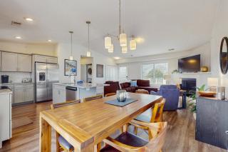 Northern Lights Condominiums - Blue Star Bliss - 4