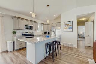 Northern Lights Condominiums - Blue Star Bliss - 3