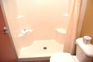 Commodore Resort - Put-in-Bay - 2