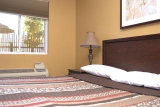 Commodore Resort - Put-in-Bay - 3