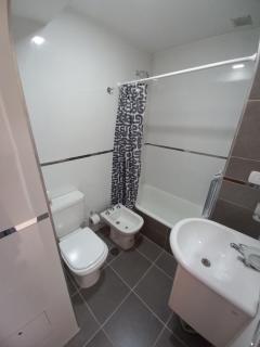 A nueve cuadras de Plaza Central con cochera - 5