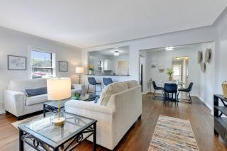 Stylish Sanctuary St. Louis Park 3 bedroom 2 bath - 9