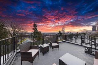 Sleek & Modern Townhome in Prime location - 2