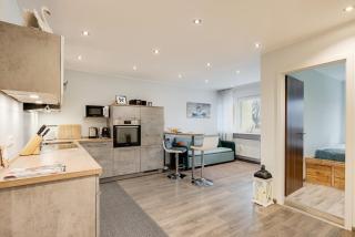 Royal Swan am Schlosspark Nymphenburg - 0