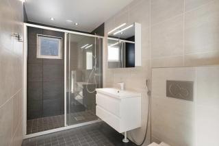 Aurora River Lodge Lapland with hot tub - 2