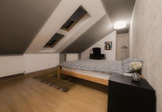 Spacious Apartment - Families & Groups - Free Parking - 3