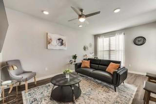 Upgraded 1BD Pool HWY121 McKinney MCK323 - 0