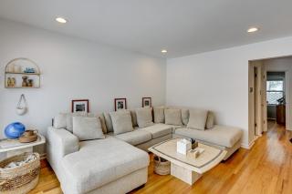 Mid-Century Family Bungalow Desirable Birmingham! - 6