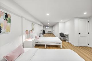 Modern Parkside Seattle Retreat - 1