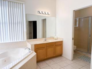 5 bedrooms pool and spa home with game room Calabay - 2