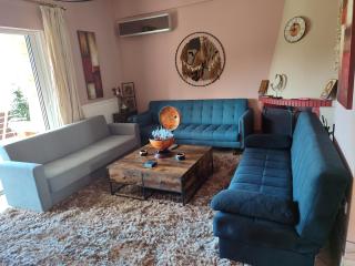 George's family friendly maisonette with great exterior - 3