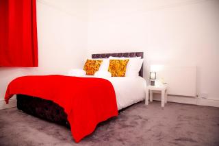 Lucky Home 7 - Near BAE, Docks, Lake District - Ideal for Trade & Family - 2 Bedrooms - One Double Bed in Each Bedroom - Max 4 Guests - 0