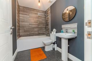 Seaview 3 bedroom Apartment Sleep 8 Guests - Brighton & Hove - 3