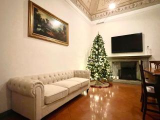 Raffaello - M&M Holiday House - 0