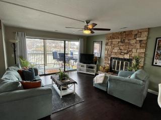 Baypoint Condo, Pool, Dock, relaxing location - 4