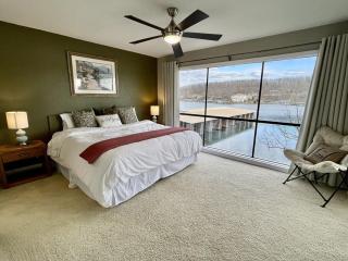 Baypoint Condo, Pool, Dock, relaxing location - 1