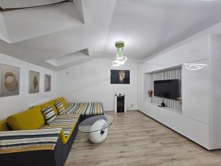 25 Cozy Palm Apartment - Bucharest - 0